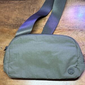 lululemon athletica Olive Belt Bag